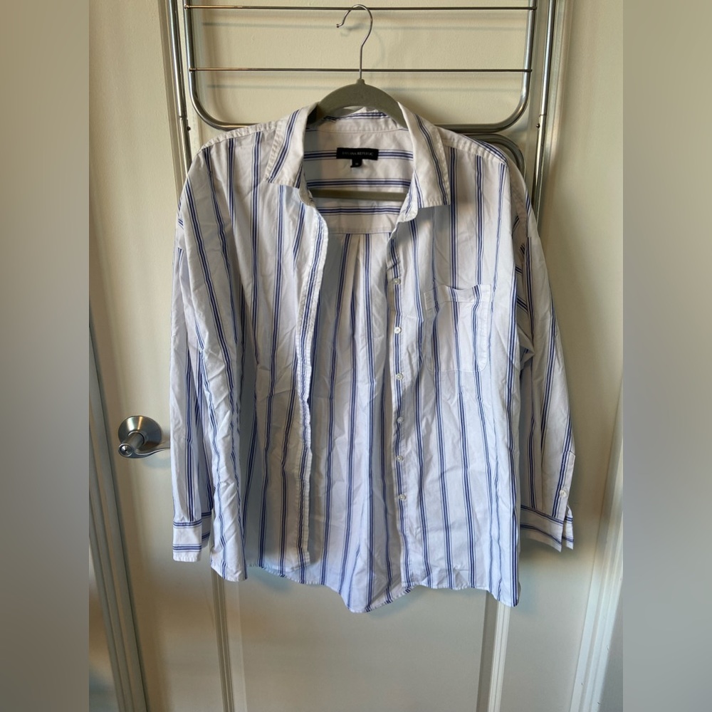 Banana Republic Women’s Button Down Shirt